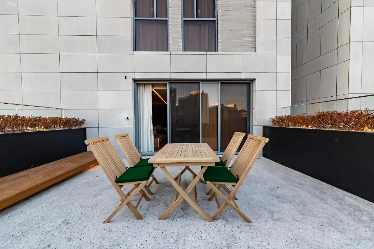 Hound Hotel Haeundae Signature Busan 2*,