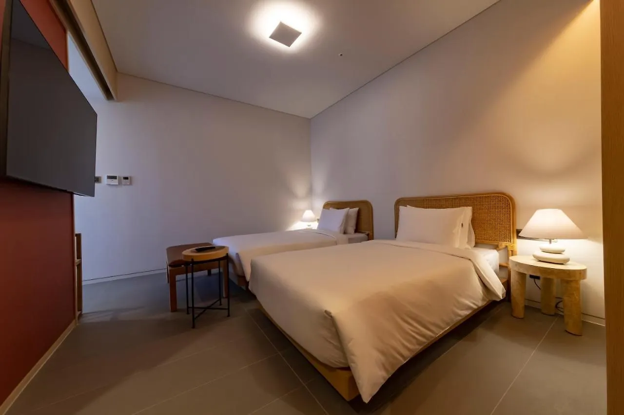 Hound Hotel Haeundae Signature Busan