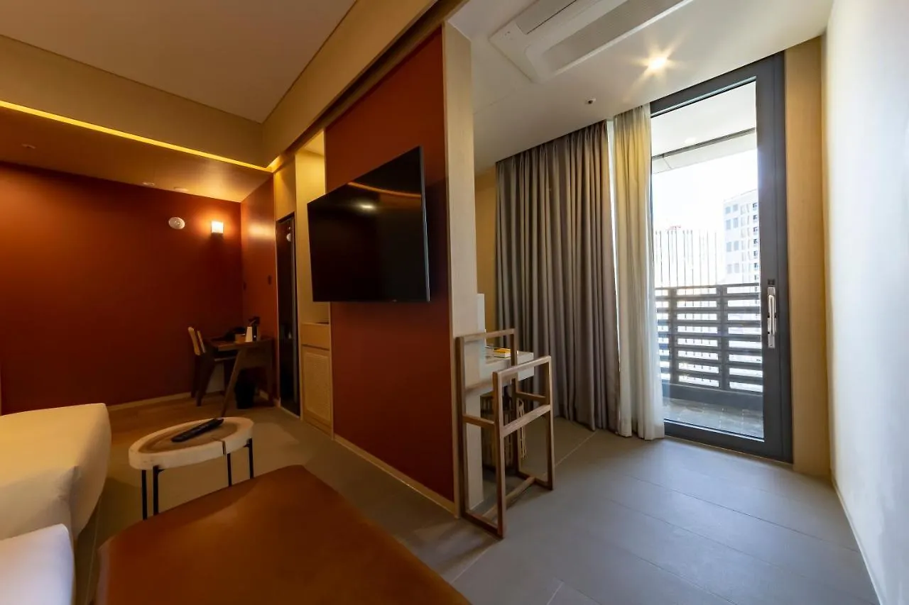 Hound Hotel Haeundae Signature Busan
