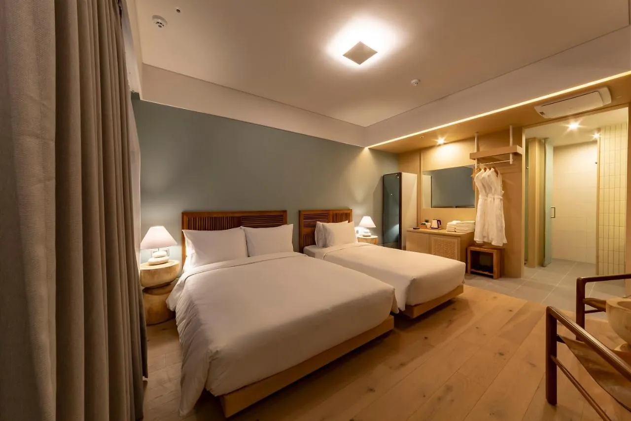 Hound Hotel Haeundae Signature Busan