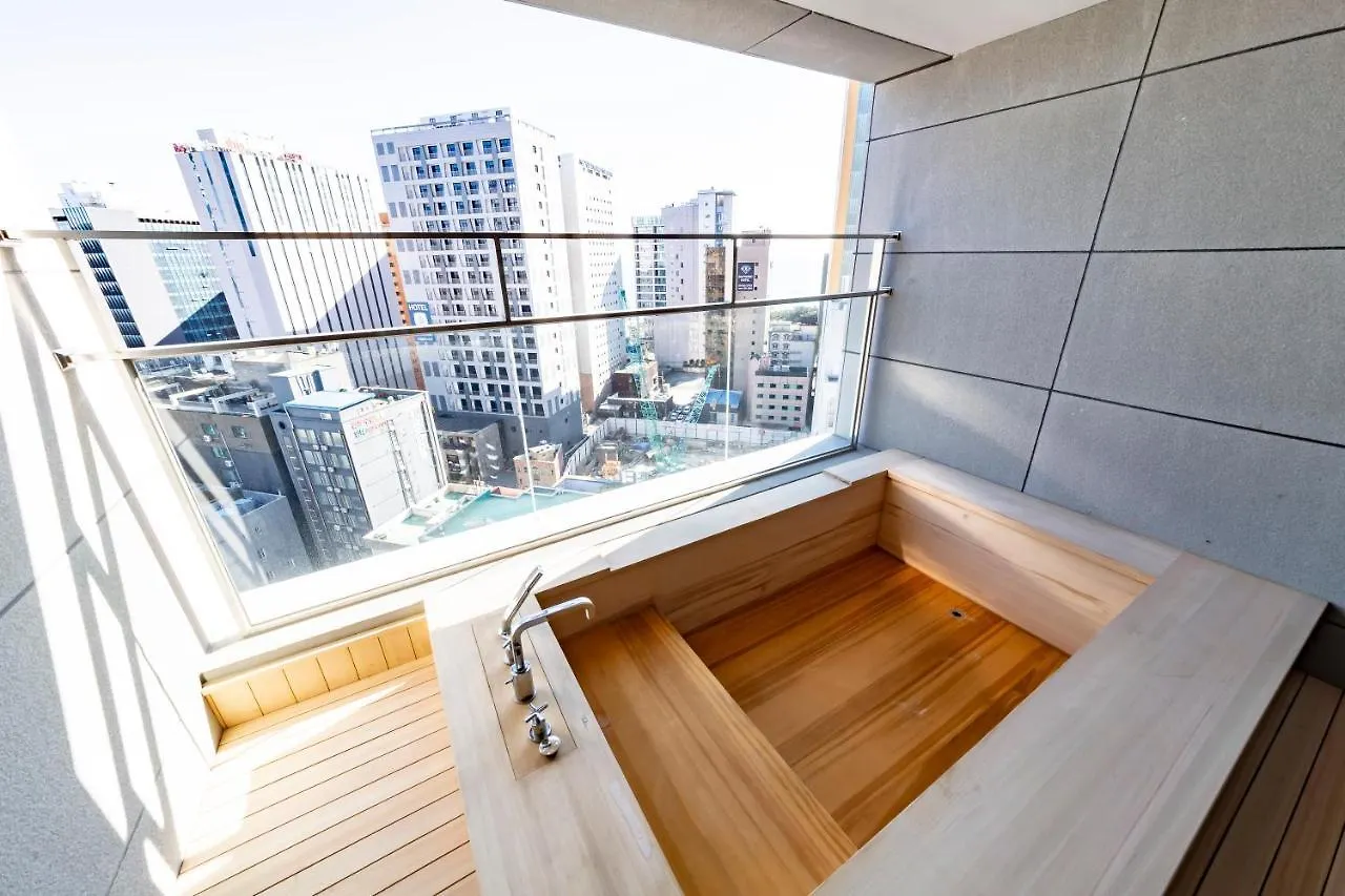 Hound Hotel Haeundae Signature Busan