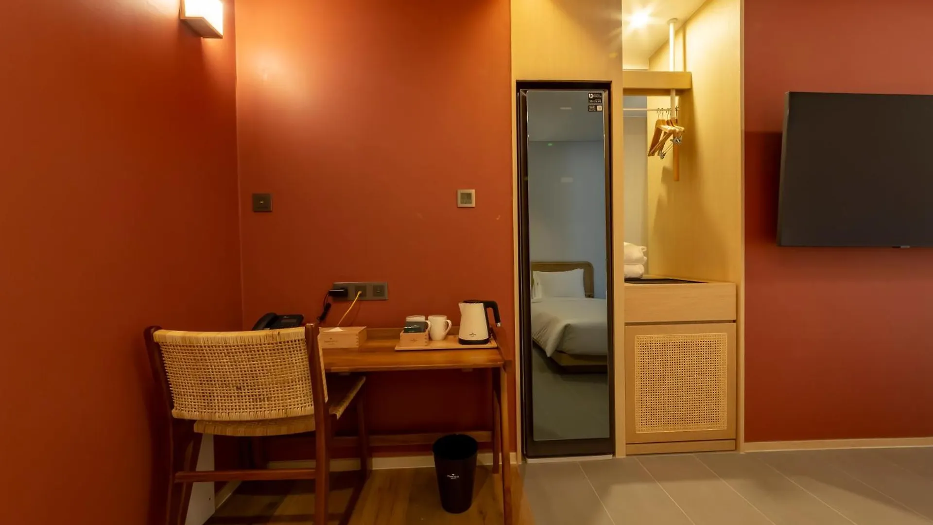 Hound Hotel Haeundae Signature Busan