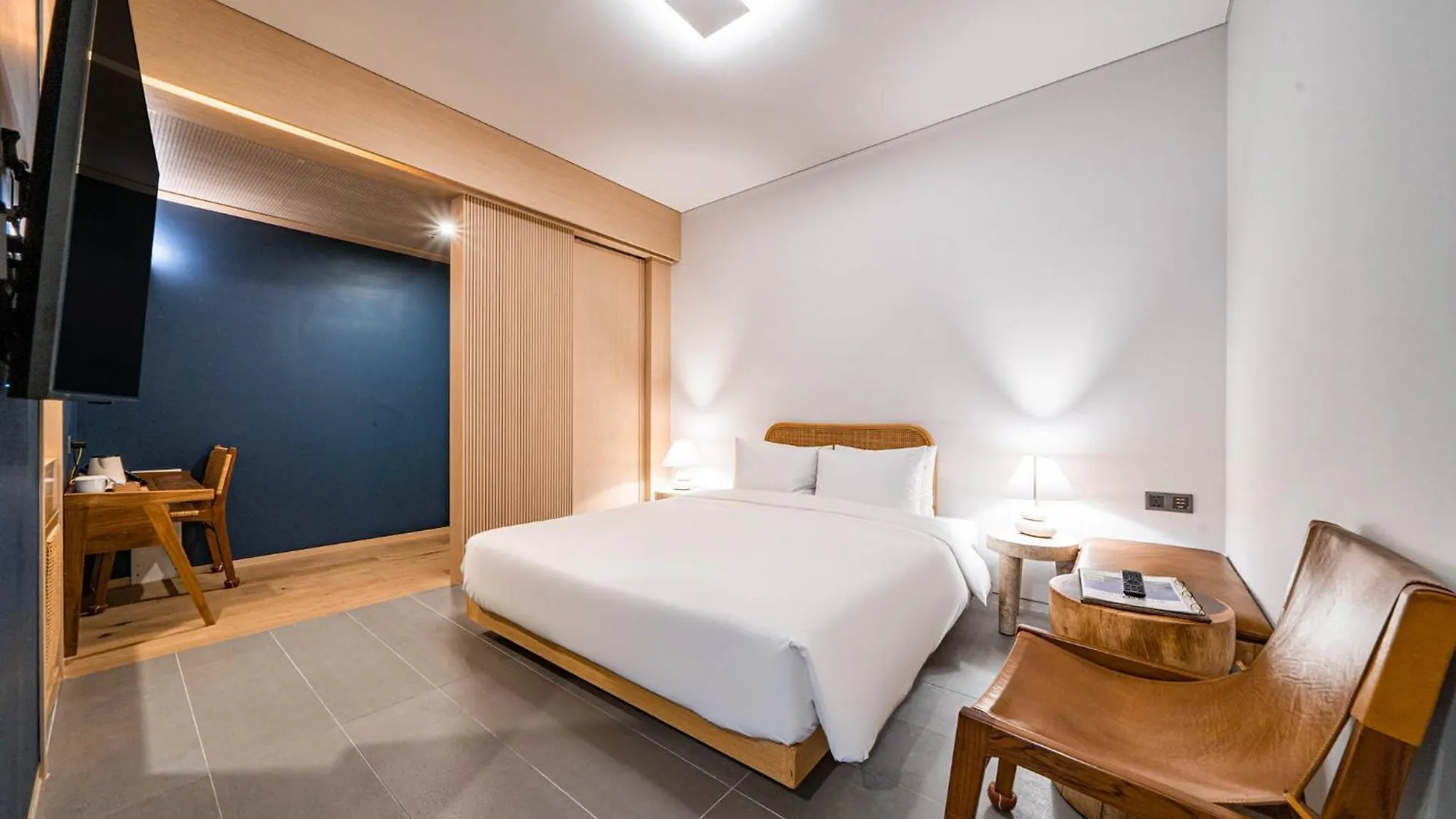 **  Hound Hotel Haeundae Signature Busan South Korea